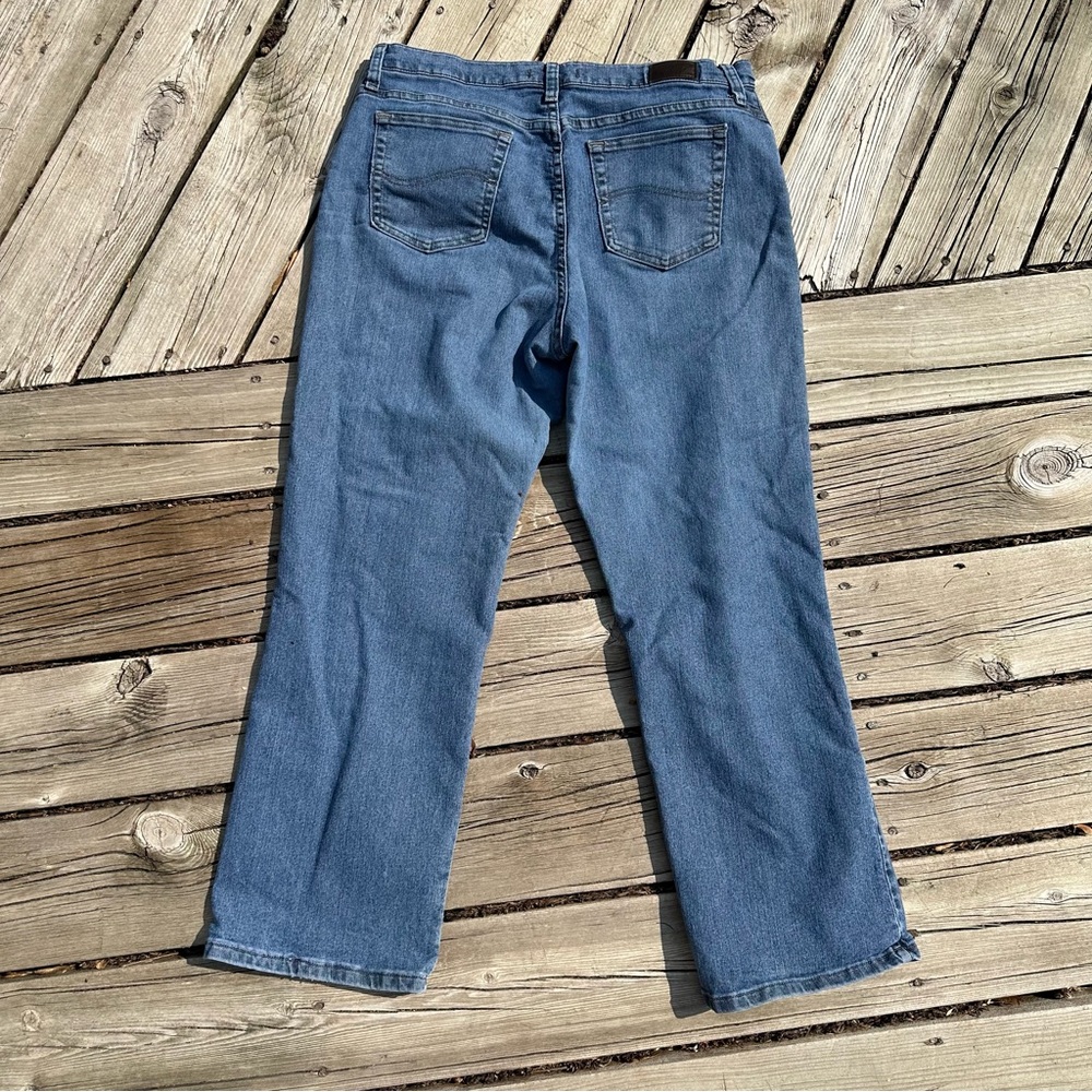 Lee Relaxed Fit Jeans - Picture 6 of 7